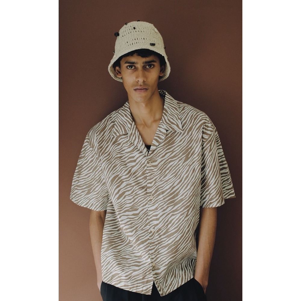 IRO Paris Men Sze 42/US Large Nahel Relaxed Zebra Print Shirt Beige Ecru AU264WM